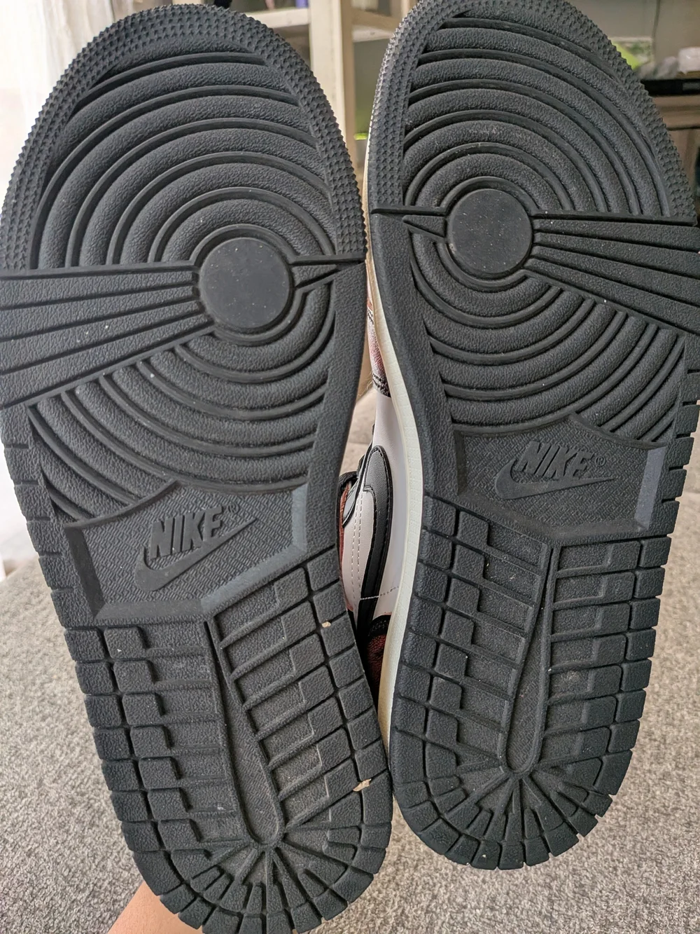 Nike Air Jordan 1 Mid SE 